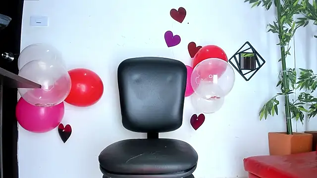 Maximo   online show from 02/19/25, 08:52