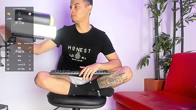 Maximo   online show from 03/01/25, 09:26