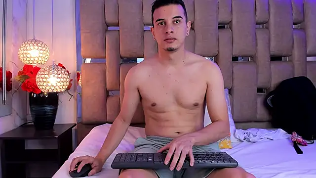 Maximo   online show from 09/10/25, 08:42