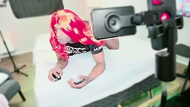 Snapshot of THICKwithDICKK chatting on 02/25/25, 07:36 THICKwithDICKK online show from 02/25/25, 07:36