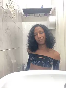 Snapshot of tamarabigass1 chatting on 02/25/25, 04:24 tamarabigass1 online show from 02/25/25, 04:24