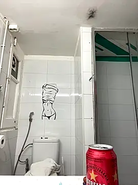 Snapshot of tamarabigass1 chatting on 10/02/25, 12:28 tamarabigass1 online show from 10/02/25, 12:28