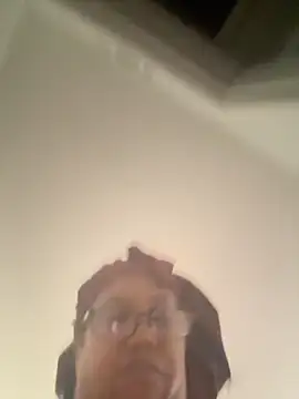 ebonyred online show from 10/31/25, 01:23