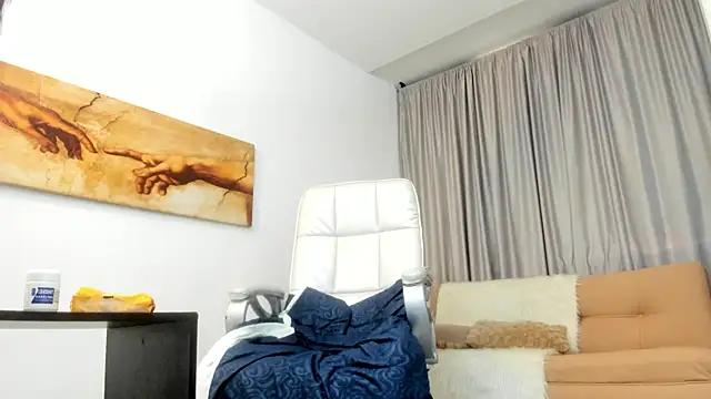 mariiana murillo01 online show from 10/19/25, 04:29