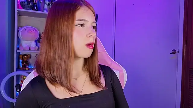 EmilyMiller  online show from 12/19/25, 04:36