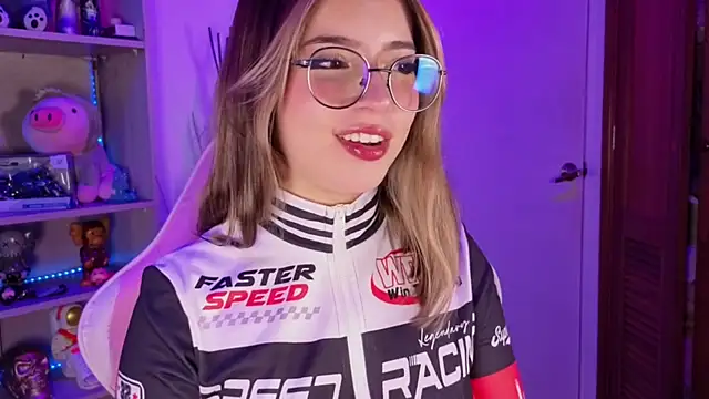 EmilyMiller  online show from 04/16/26, 03:13