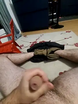 doudoucharlyc4 online show from 04/14/26, 10:27