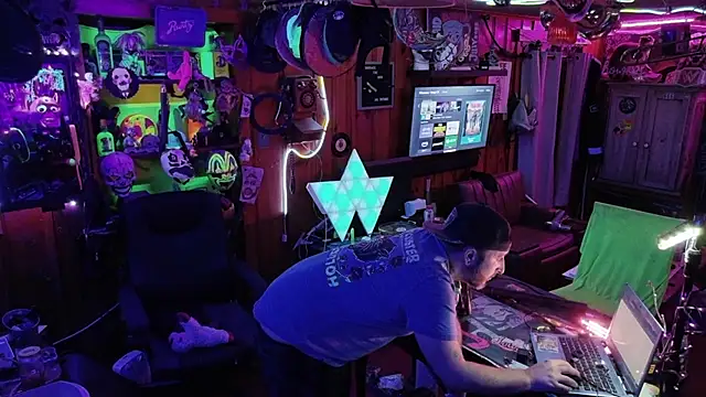 tayshie online show from 11/22/25, 08:46