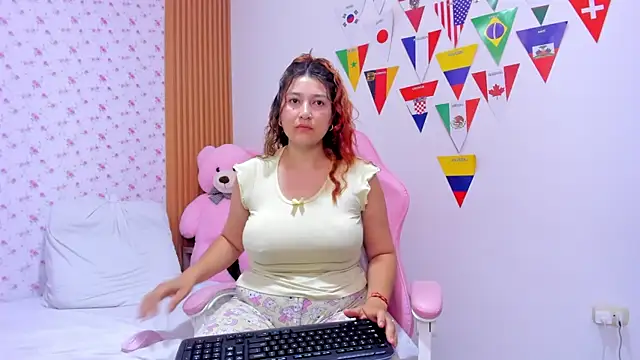 Soyqueen online show from 07/14/26, 05:56
