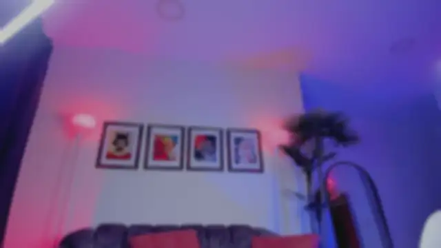 Taylor  foxxx online show from 09/11/25, 05:18