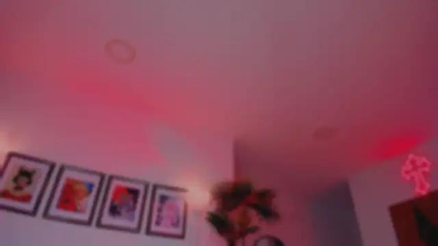 Taylor  foxxx online show from 11/28/25, 05:10