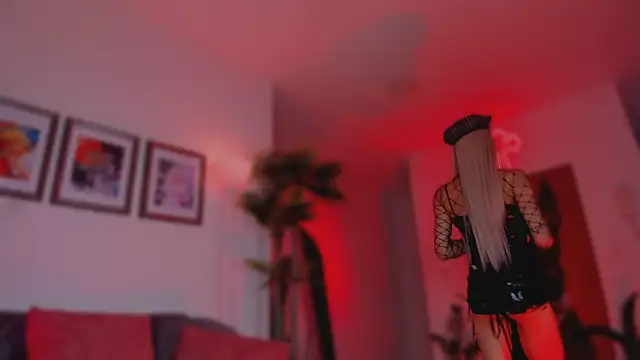 Taylor  foxxx online show from 02/25/26, 05:28