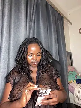 Honeycoco0211 online show from 03/18/25, 04:26