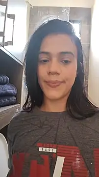 Deisy Torres online show from 04/17/26, 08:23