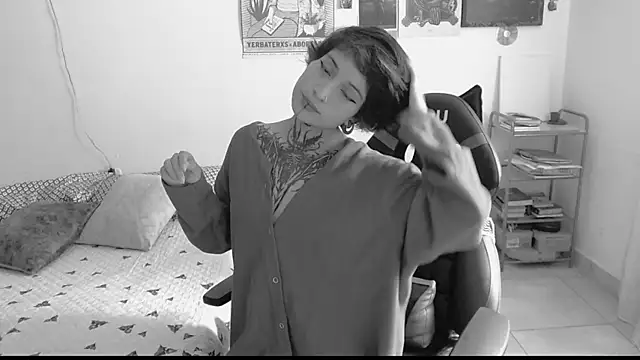  Apola 77 online show from 02/05/25, 05:53