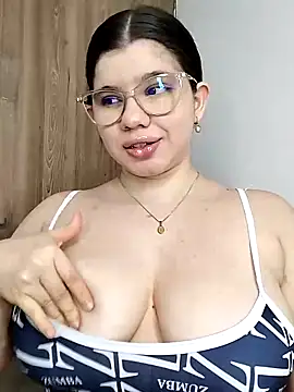 Snapshot of Danzel1105 chatting on 03/13/25, 09:21 Danzel1105 online show from 03/13/25, 09:21