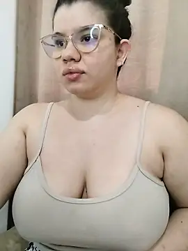 Snapshot of Danzel1105 chatting on 12/21/25, 06:59 Danzel1105 online show from 12/21/25, 06:59