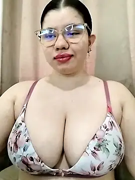 Snapshot of Danzel1105 chatting on 01/11/26, 04:45 Danzel1105 online show from 01/11/26, 04:45