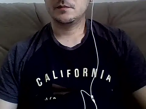 Snapshot of ShiitakeBR chatting on 12/09/24, 03:22 ShiitakeBR online show from 12/09/24, 03:22