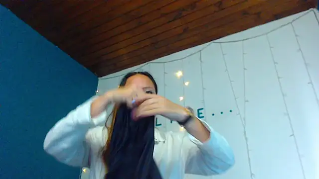 camila delarosa online show from 12/27/24, 09:32