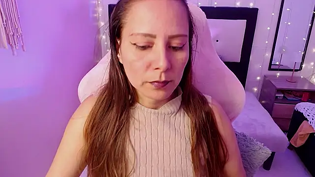 camila delarosa online show from 06/02/26, 04:31