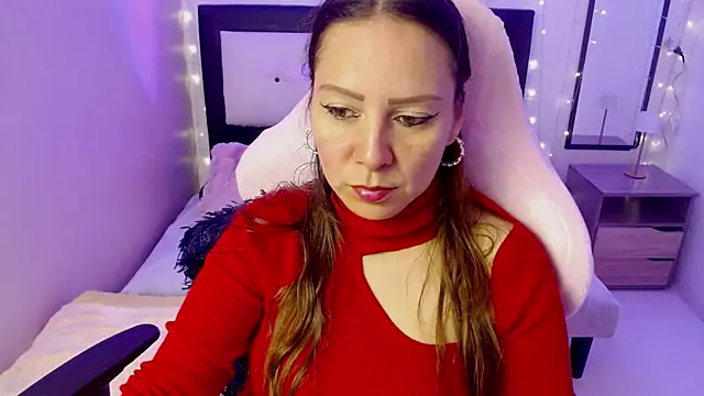 Snapshot of camila_delarosa chatting on 06/20/26, 12:19 camila delarosa online show from 06/20/26, 12:19