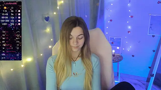 Sweet me  online show from 03/12/25, 10:16