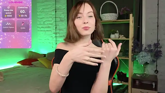 Snapshot of Crayzy_Luv chatting on 01/15/25, 08:48 Crayzy Luv online show from 01/15/25, 08:48