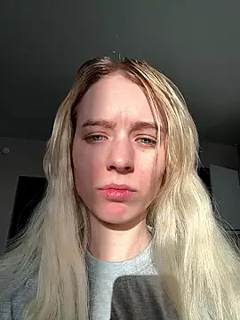 Snapshot of Crayzy_Luv chatting on 01/14/26, 10:10 Crayzy Luv online show from 01/14/26, 10:10