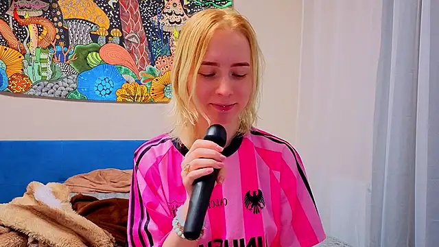 Crayzy Luv online show from 03/27/26, 03:01