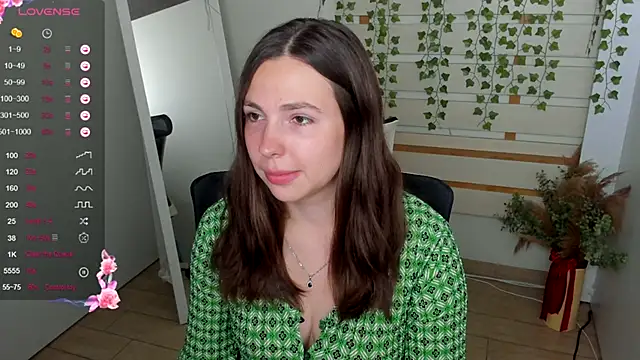 Lexy flower online show from 09/19/25, 12:39