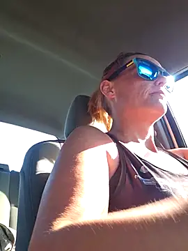 Snapshot of Dixiefaye_Pika chatting on 03/12/25, 08:52 Dixiefaye Pika online show from 03/12/25, 08:52