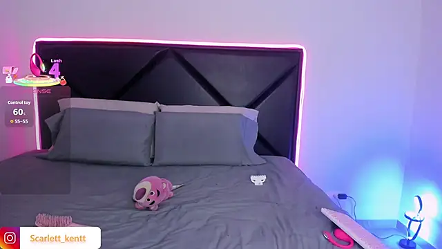 ScarlettAndClark online show from 01/06/26, 04:38