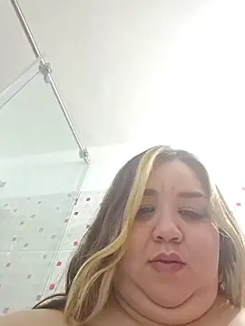 Snapshot of Venus_queenn chatting on 03/18/25, 12:38 Venus queenn online show from 03/18/25, 12:38