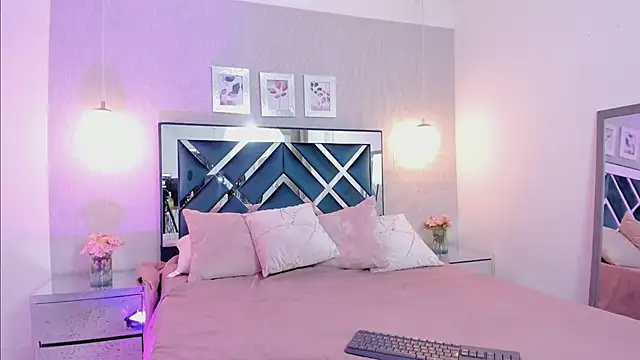 Miakhalifa 7 online show from 02/05/25, 11:55