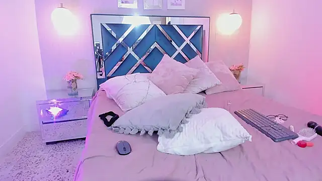 Miakhalifa 7 online show from 02/22/25, 02:41