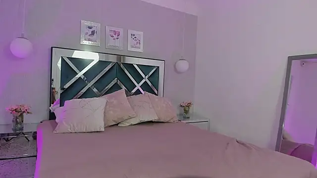 Miakhalifa 7 online show from 03/09/25, 11:36