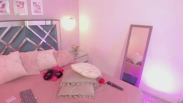 Miakhalifa 7 online show from 03/10/25, 02:48