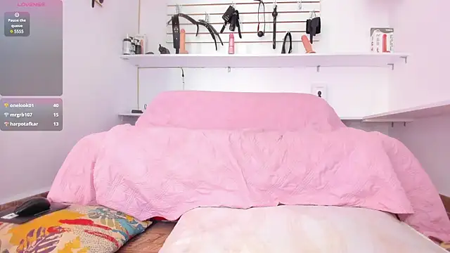 Alejandra Dunn online show from 02/11/25, 06:55