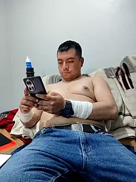 Potro23hotzen online show from 04/07/26, 01:28