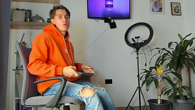 manucute 23  online show from 01/05/26, 05:27