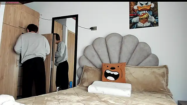 manucute 23  online show from 03/10/26, 03:39