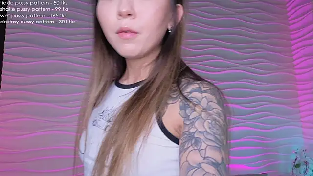 Snapshot of im_casey chatting on 05/03/26, 10:32 im casey online show from 05/03/26, 10:32