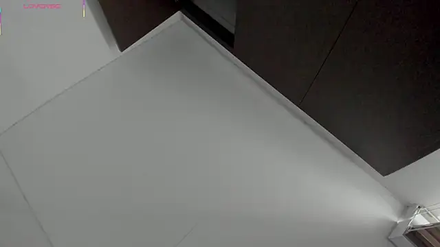 Oriana Guzman online show from 01/05/26, 09:40