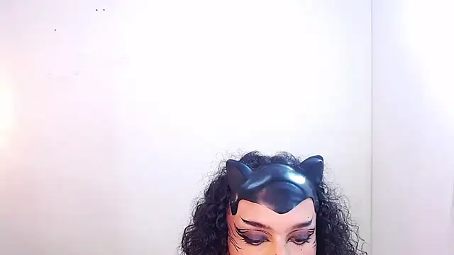 Foxy Ella  online show from 10/31/25, 03:24