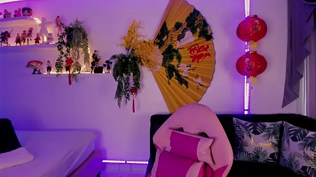 albaismynameX online show from 02/10/25, 12:18