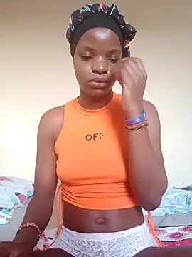 hotgal1112 online show from 02/18/26, 03:57