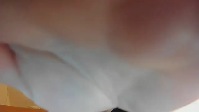 Snapshot of Wife4Cuck chatting on 10/09/25, 01:20 Wife4Cuck online show from 10/09/25, 01:20