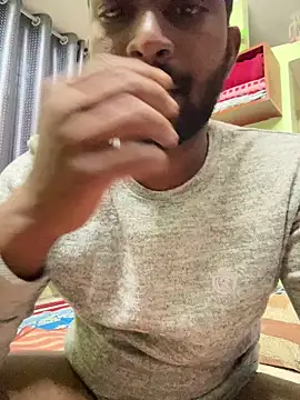 Handsomehunk 4U online show from 02/03/25, 12:25