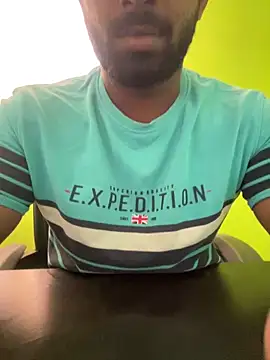 Handsomehunk 4U online show from 03/06/25, 03:24